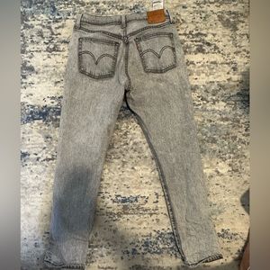 Heather gray wash Levi jeans 501